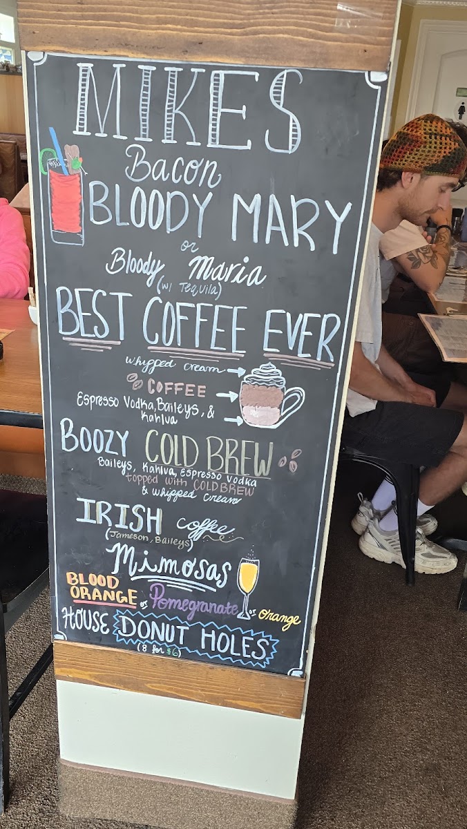 Little Brown Hen Cafe - 6