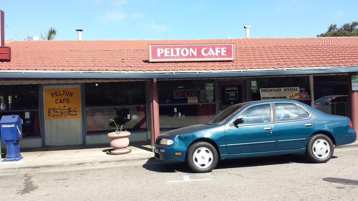 Pelton Cafe