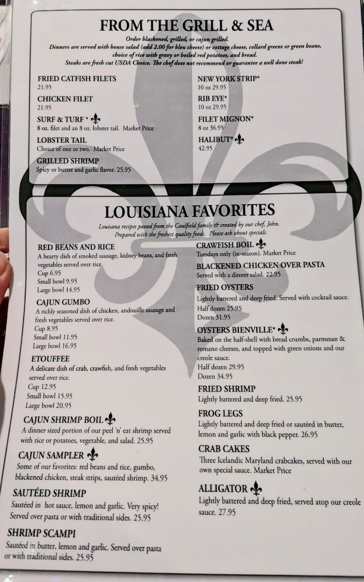 Knotty Pine On The Bayou - 1