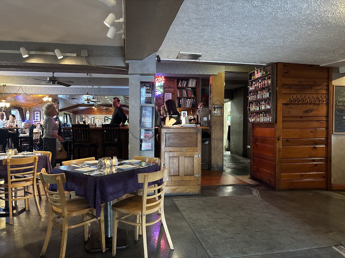 Knotty Pine On The Bayou