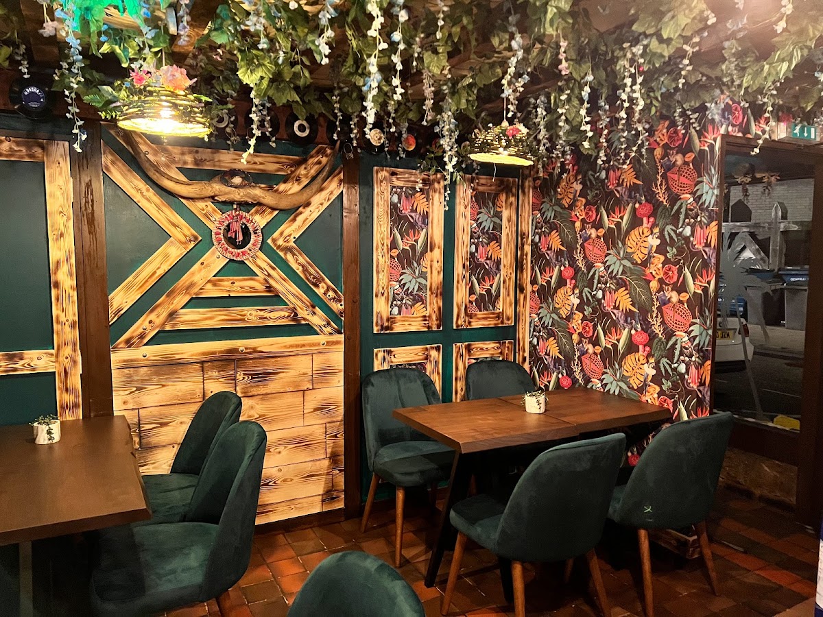 Selminas Restaurant & Bar