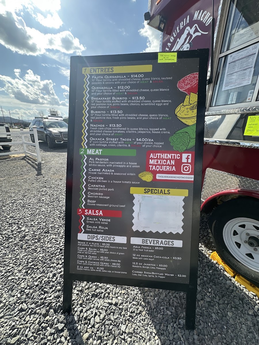 Taqueria Macho Taco - 3