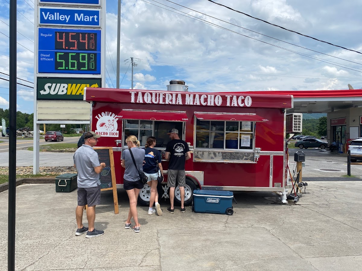 Taqueria Macho Taco