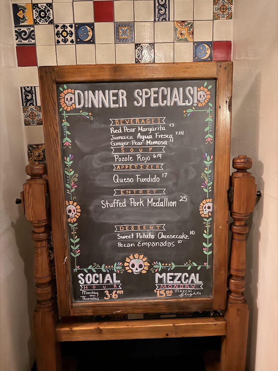 La Fonda On Main - 7