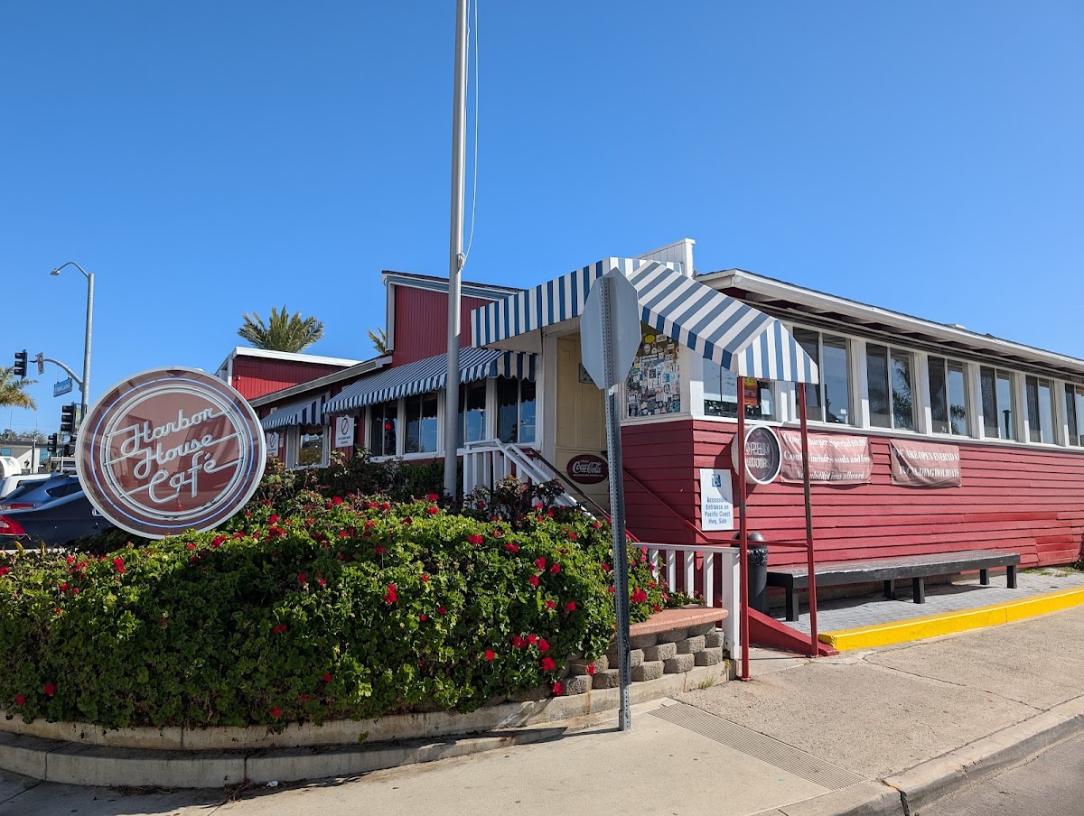 Harbor House Cafe