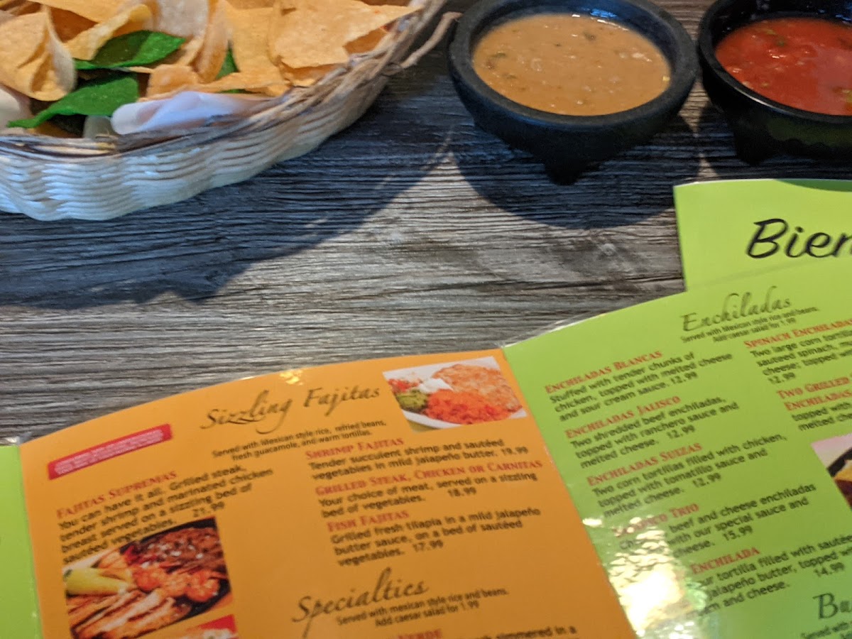 Las Glorias Grill - 7