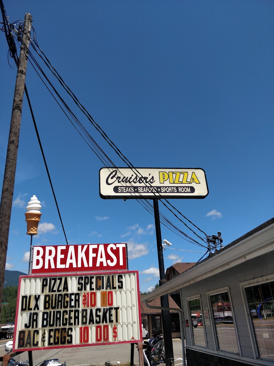 Cruiser’s Pizza