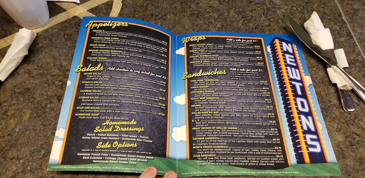 Newton's Paradise Cafe - 8