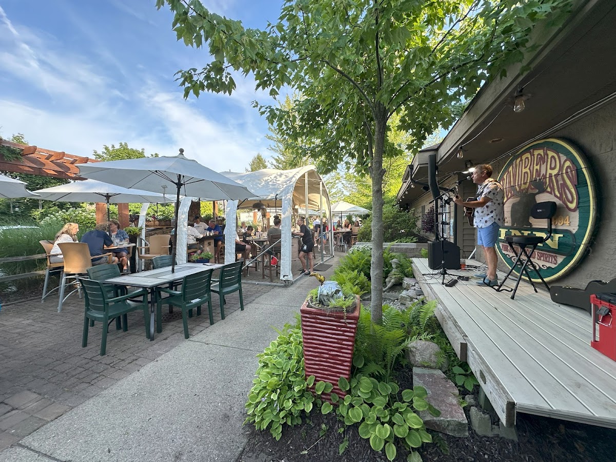 Timbers Inn Restaurant & Tavern