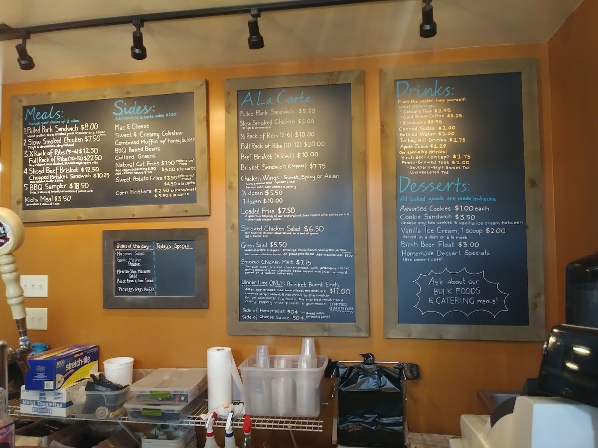 Jesse's Barbecue & Local Market - 8