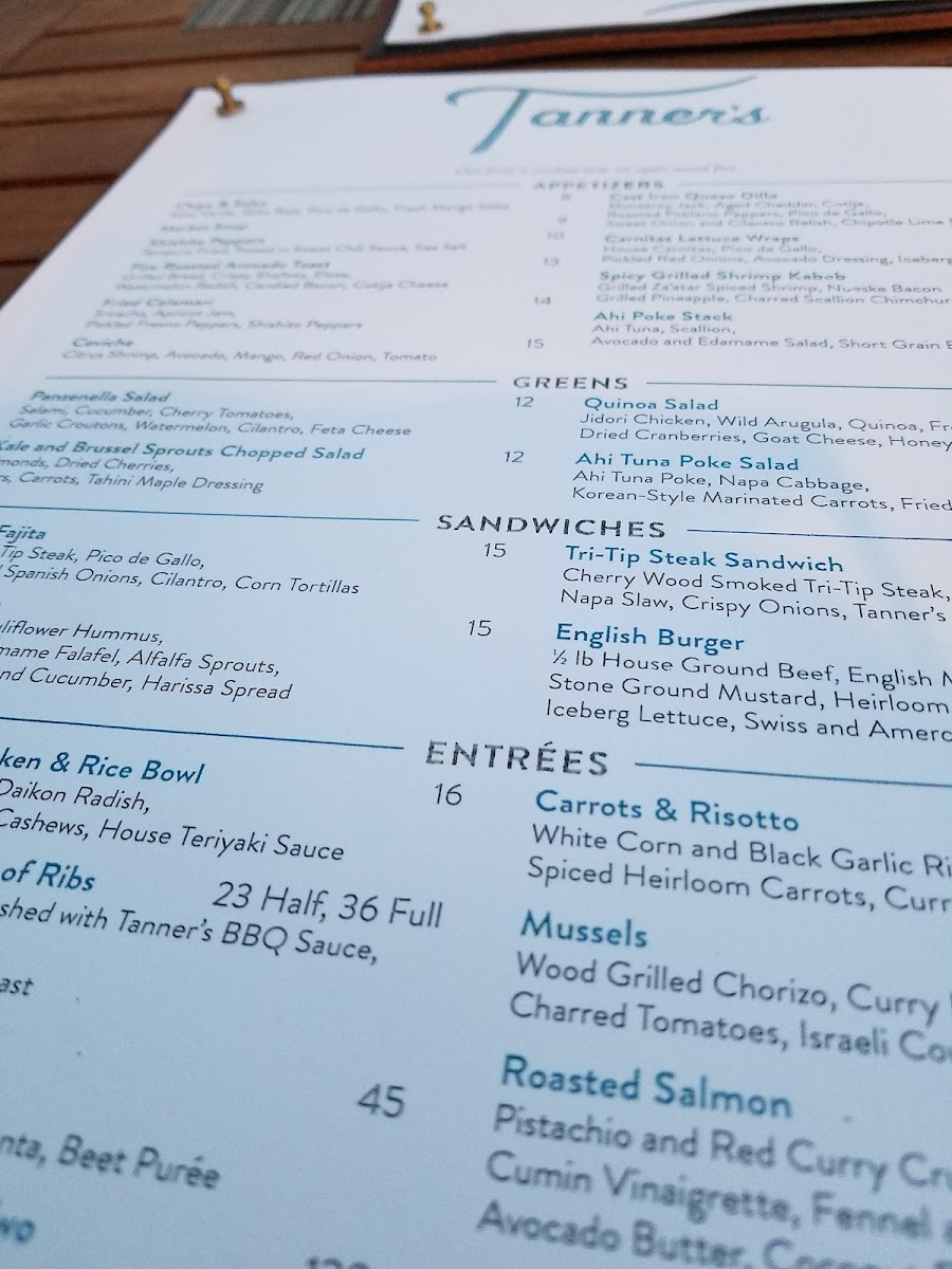 Tanner's Restaurant - 10