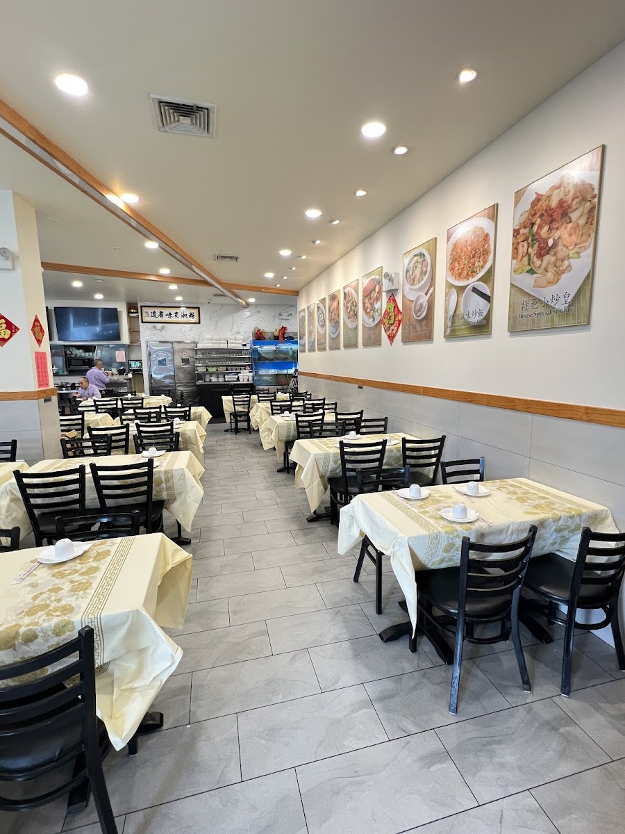 Golden Wonton King 糖潮滋味館