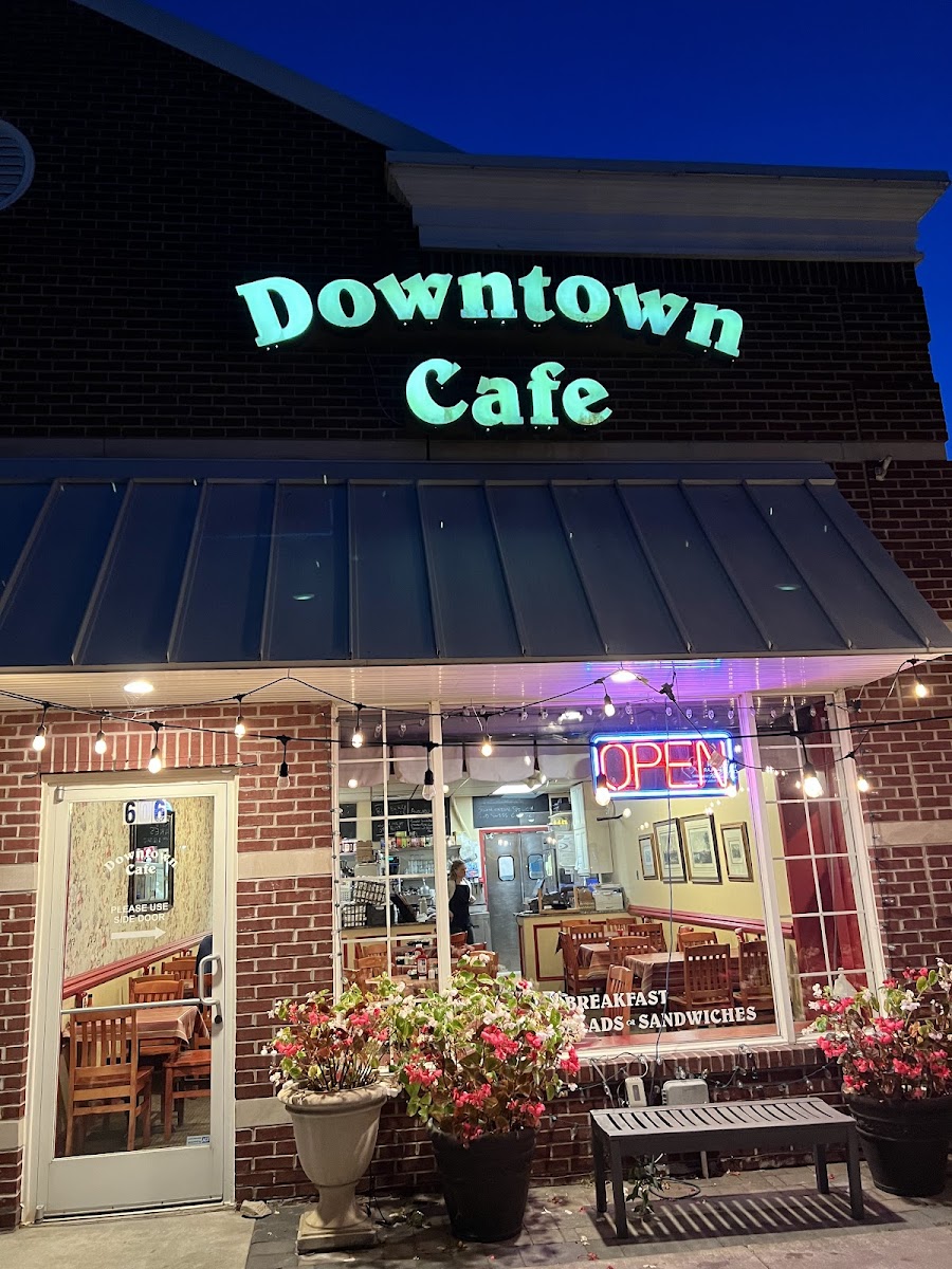 Downtown Cafe