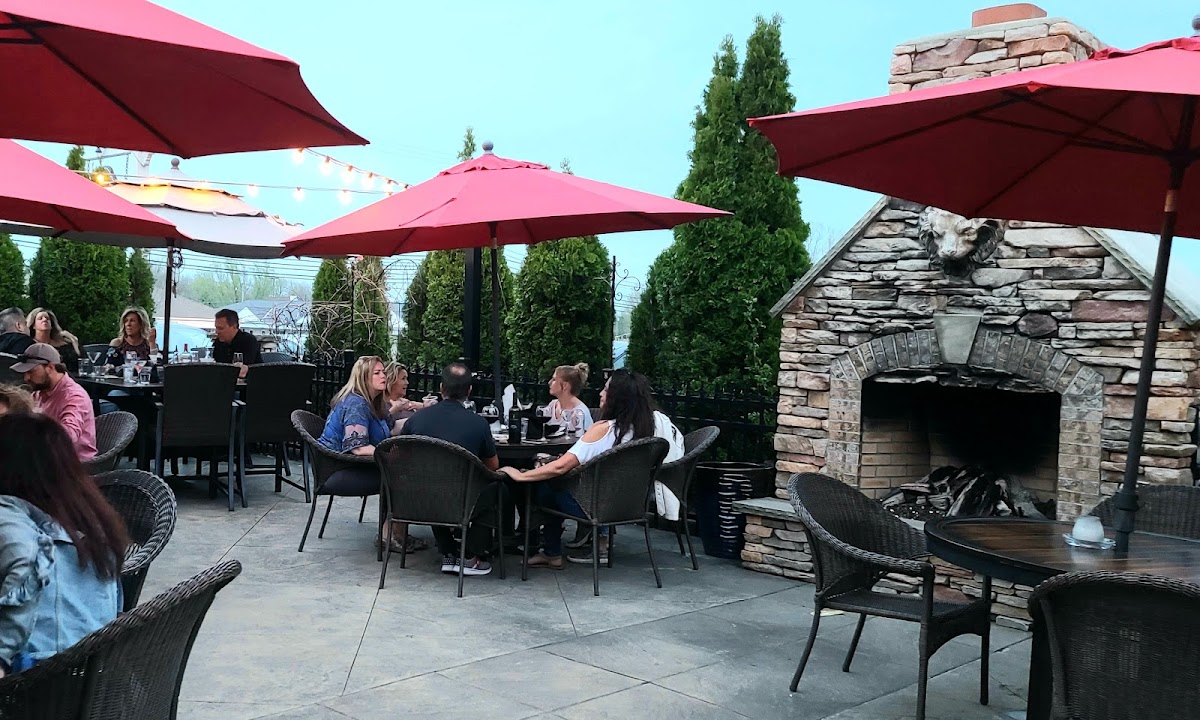 Wood Room Martini & Wine Bar