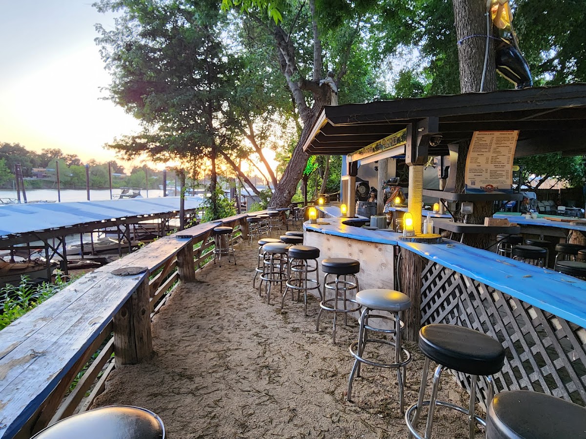 Swabbies On The River Restaurant & Bar