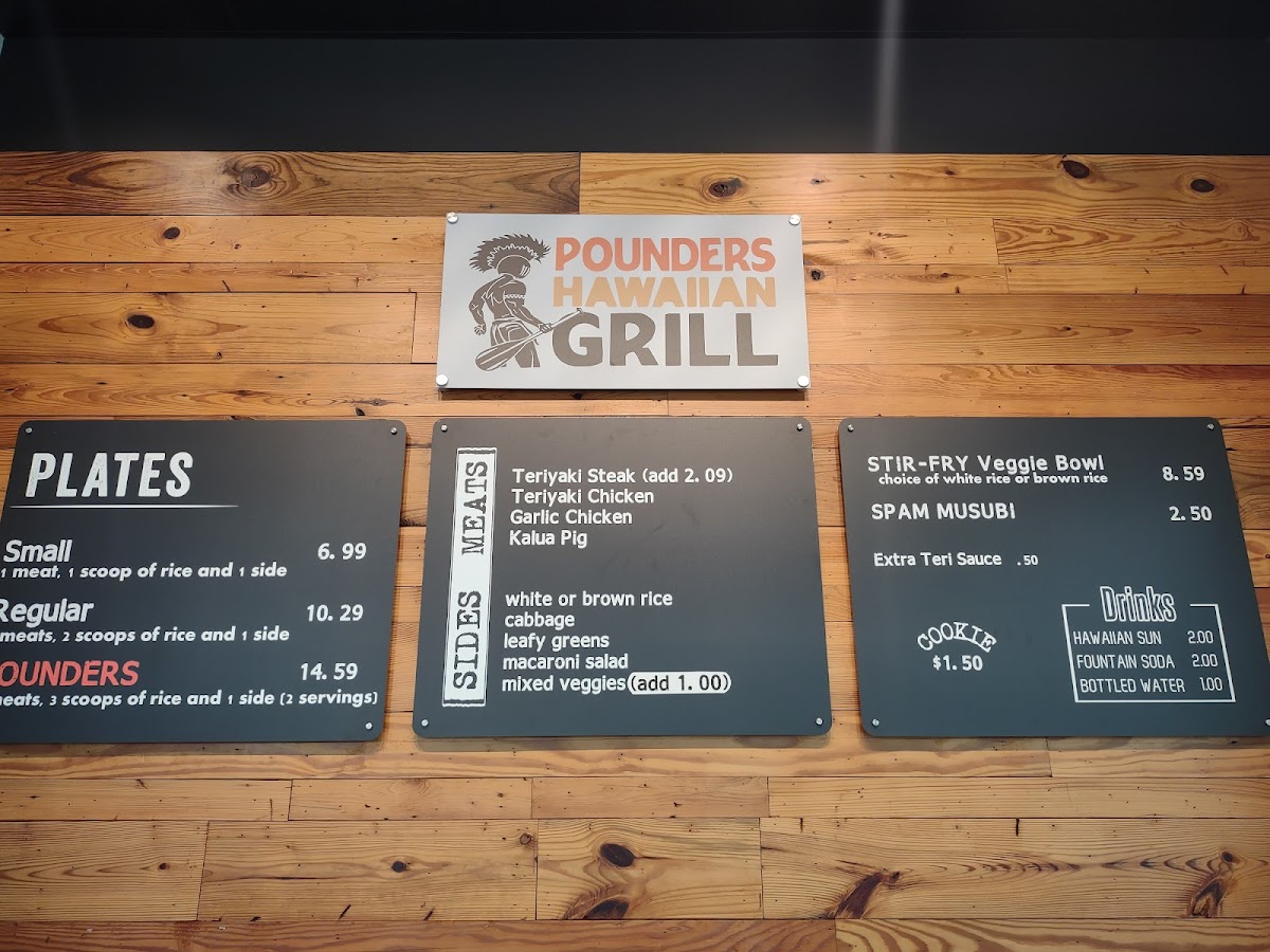 Pounders Hawaiian Grill - Pensacola - 4