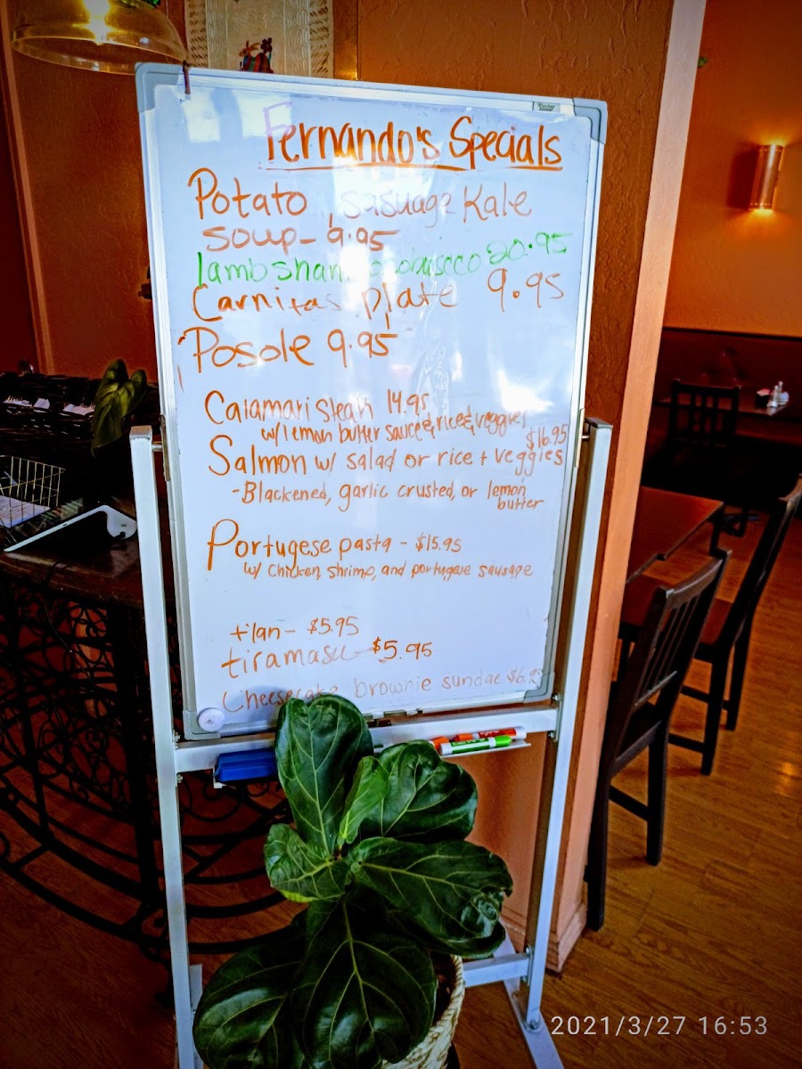 Fernandos Cali Kitchen - 10