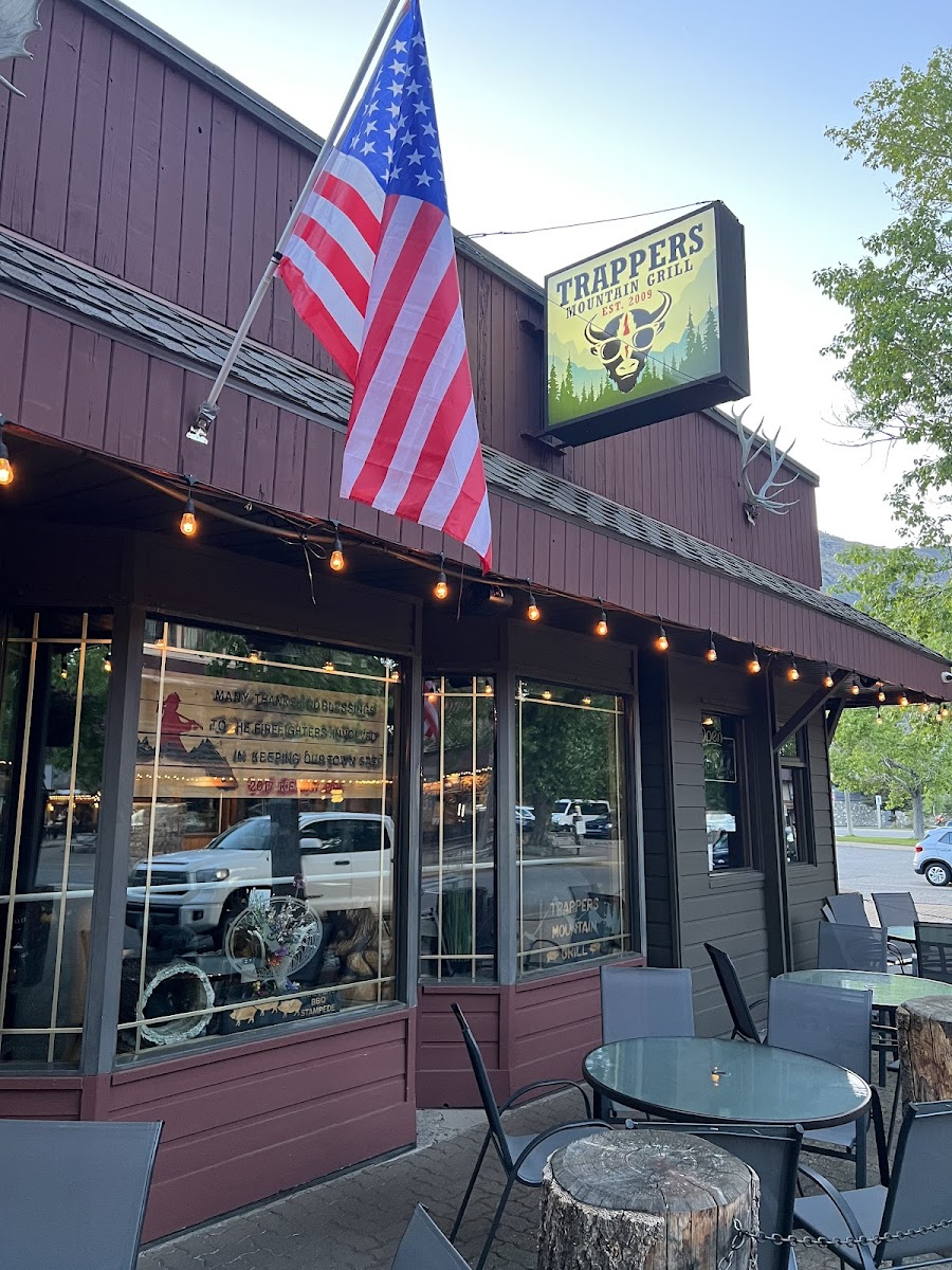 Trappers Mountain Grill