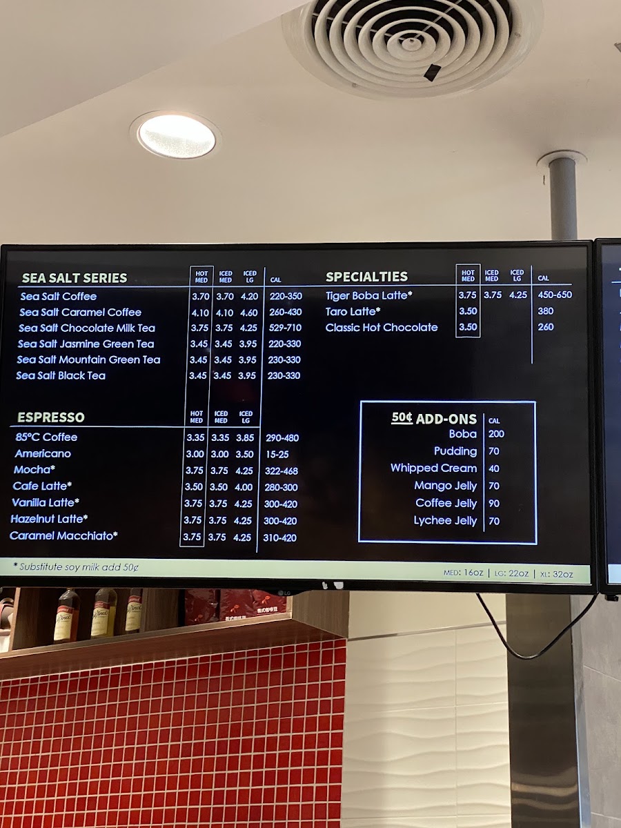 85°C Bakery Cafe - Northridge - 6