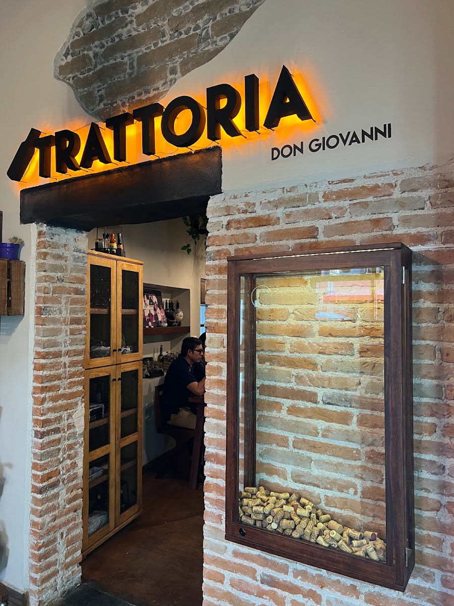 Don Giovanni Trattoria y Queseria