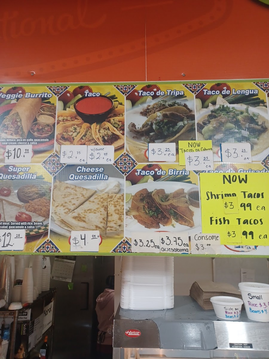 Los Mexicanos Market - 8