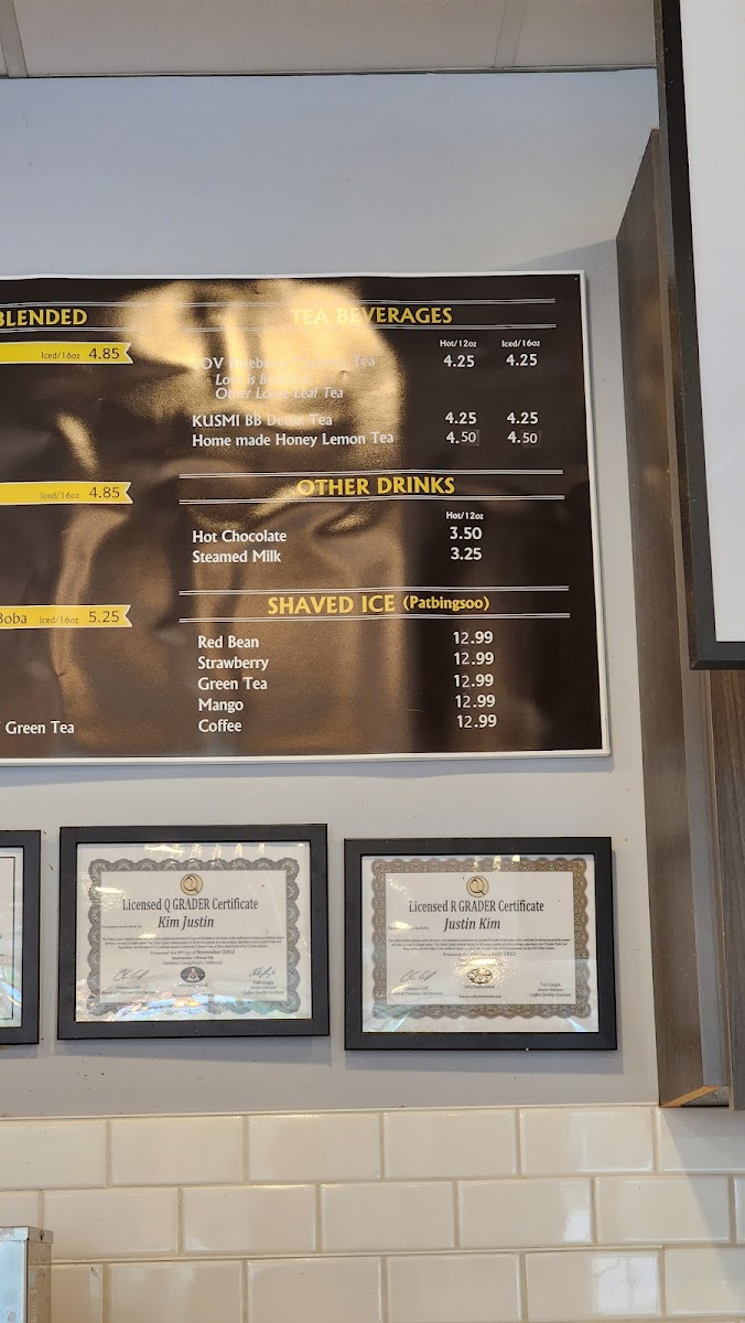 Handsome Bakery & Cafe - 5