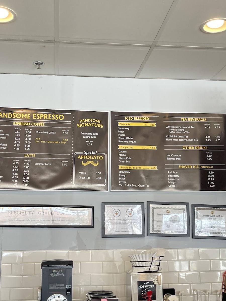 Handsome Bakery & Cafe - 6